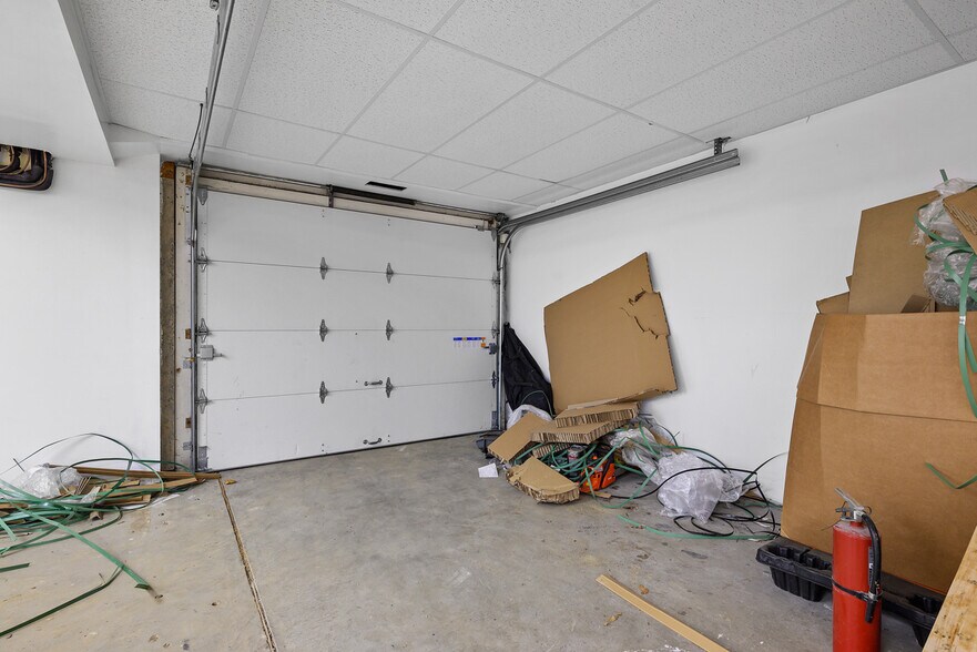 More Photos Of 11 Mayview Rd, Bridgeville Office For Sale