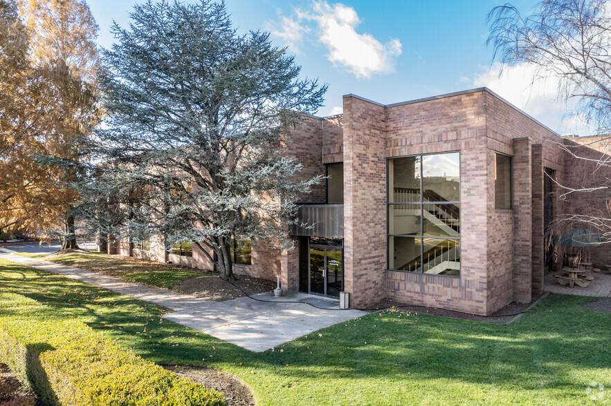 Primary Photo Of 800 Central Blvd, Carlstadt Warehouse For Lease