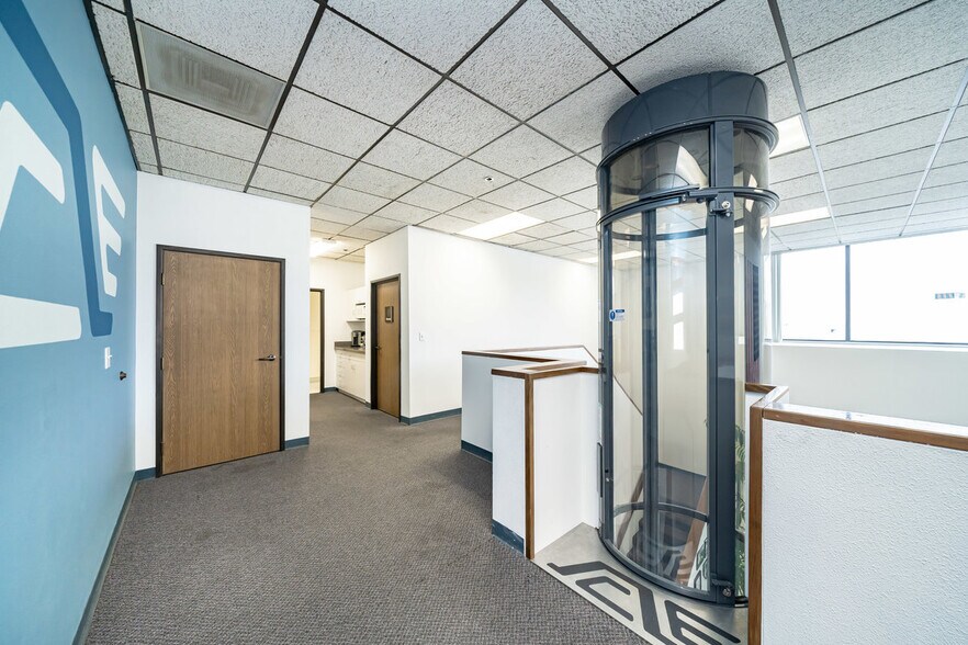 More Photos Of 231 W Blueridge Ave, Orange Manufacturing For Sale