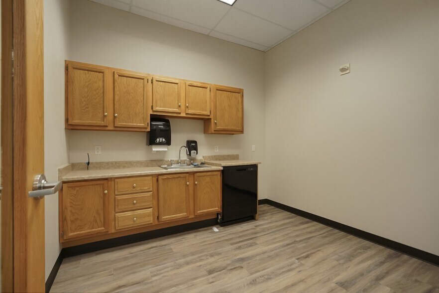 More Photos Of 10835 Dover St, Westminster Unknown For Lease