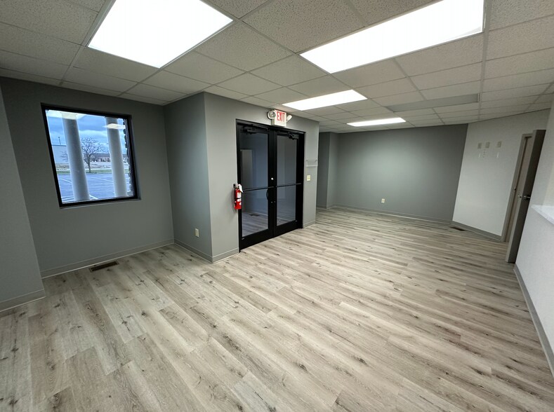 More Photos Of 4866-4874 Wunnenberg Way, West Chester Medical For Sale