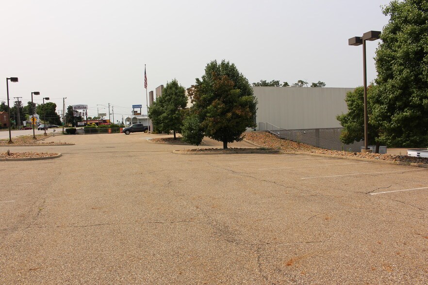 More Photos Of 4525 Sunset Blvd, Steubenville Storefront Retail Office For Lease