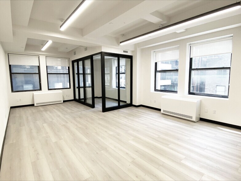 More Photos Of 32 W 39th St, New York Loft Creative Space For Lease