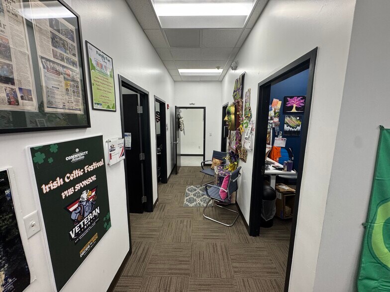 More Photos Of 6720 33rd St E, Sarasota Warehouse For Sale