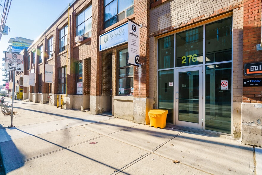 More Photos Of 276 Carlaw Av, Toronto Showroom For Lease