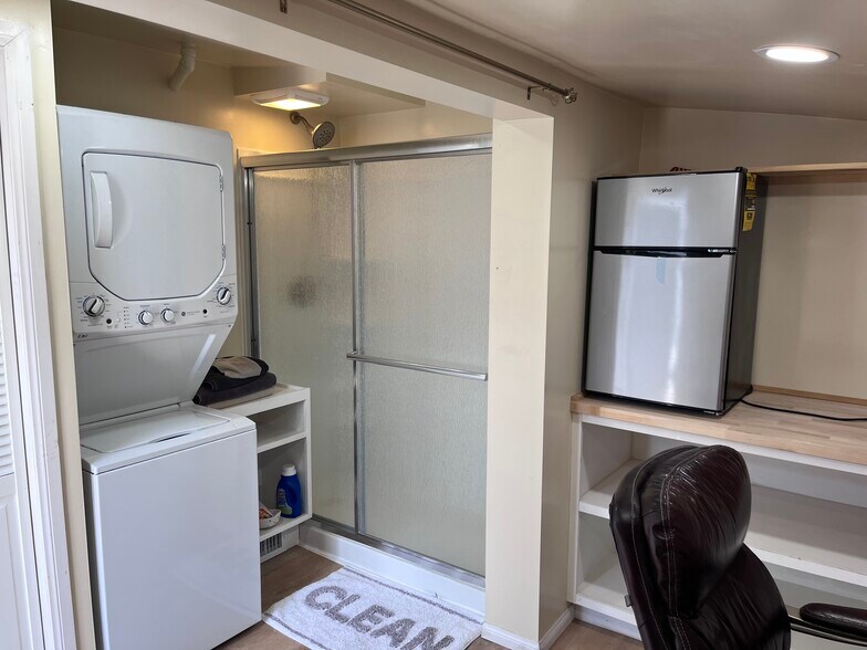 More Photos Of 10043 Artesia Pl, Bellflower Service For Lease