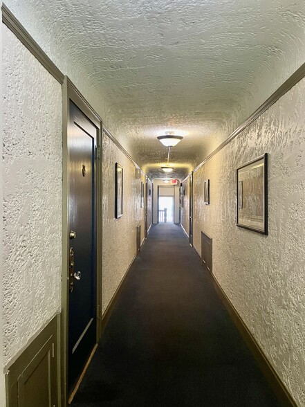More Photos Of 2051 NW Lovejoy St, Portland Apartments For Sale