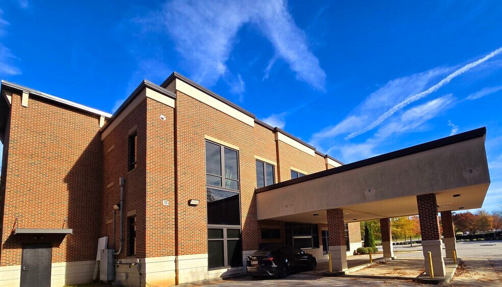 More Photos Of 701 Mutual Ct, Raleigh Office For Sale