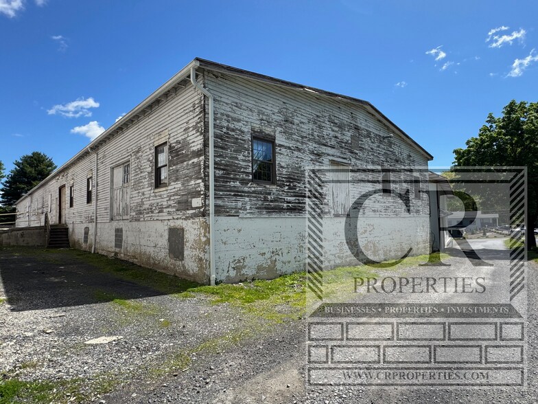 More Photos Of 155 Vineyard Ave, Highland Service For Sale