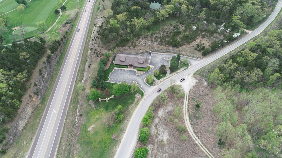 More Photos Of 80 Old Fifty Four Rd, Camdenton Office For Sale