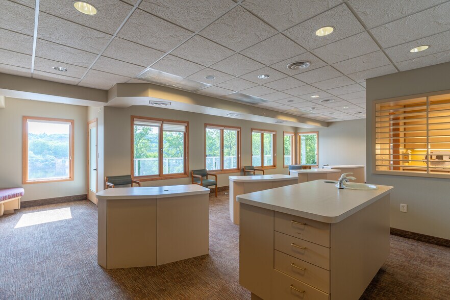 More Photos Of 307 N Washington St, Saint Croix Falls Office For Sale