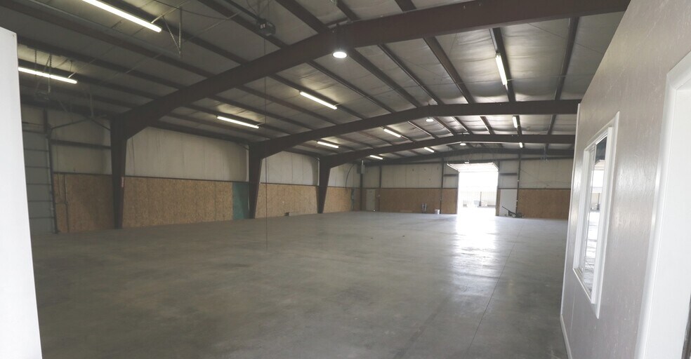 More Photos Of 2011 Industrial Rd, Cortez Manufacturing For Lease