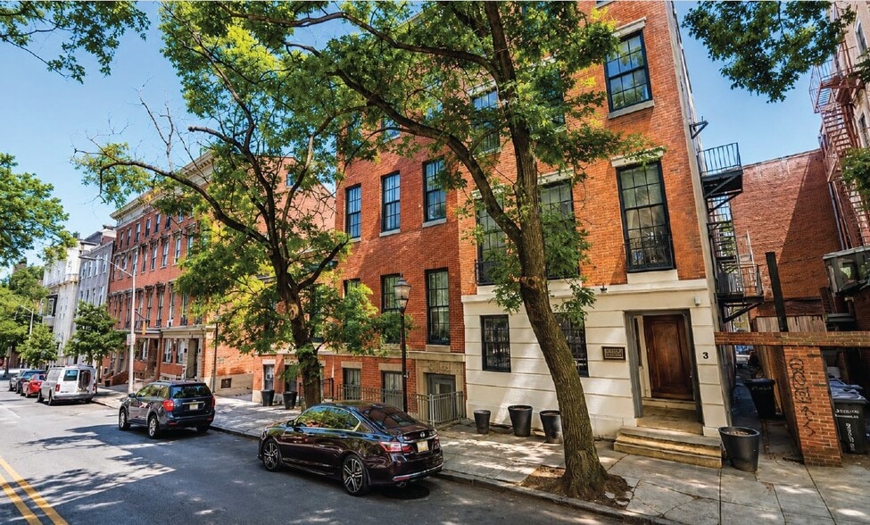 Primary Photo Of 3-5 E Read St, Baltimore Office For Sale