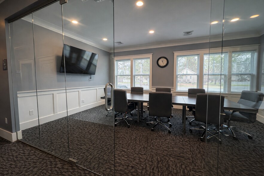 More Photos Of 1147 Ballston Lake Rd, Ballston Lake Office For Sale