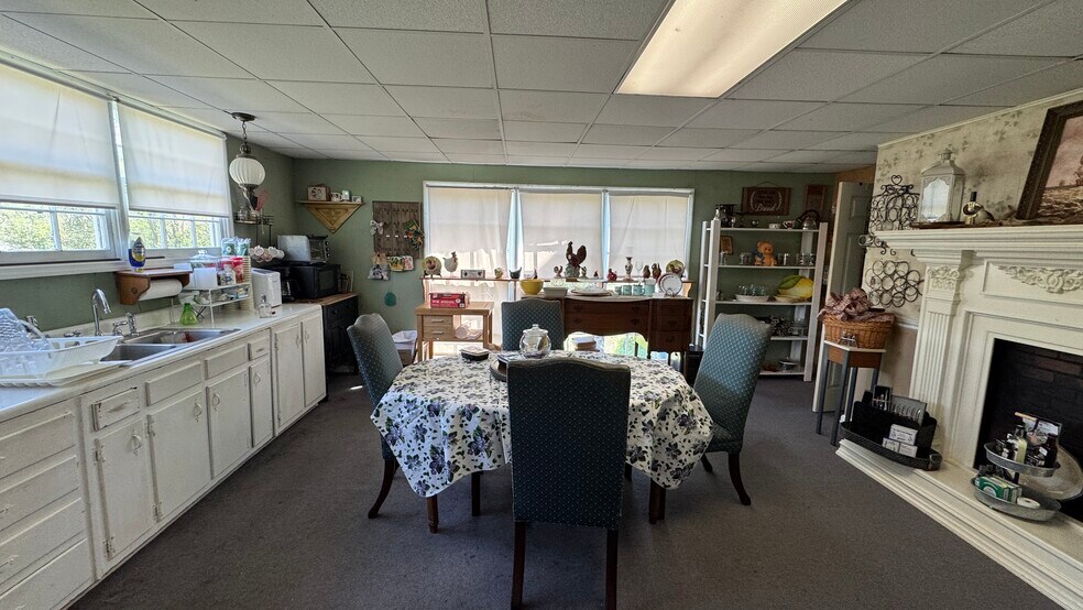 More Photos Of 6720 S Sweetwater Rd, Lithia Springs Office For Sale