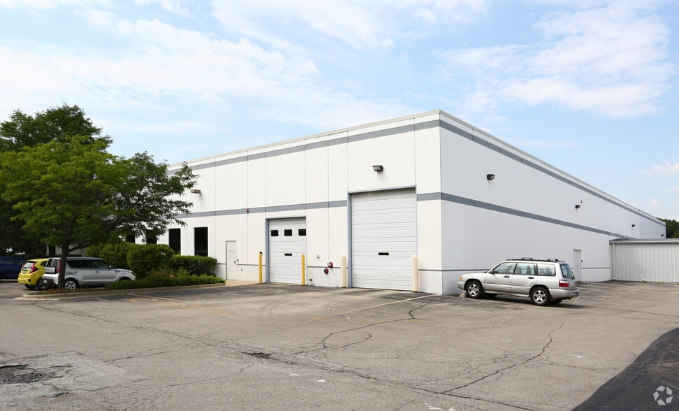 More Photos Of 8130 River Dr, Morton Grove Warehouse For Sale
