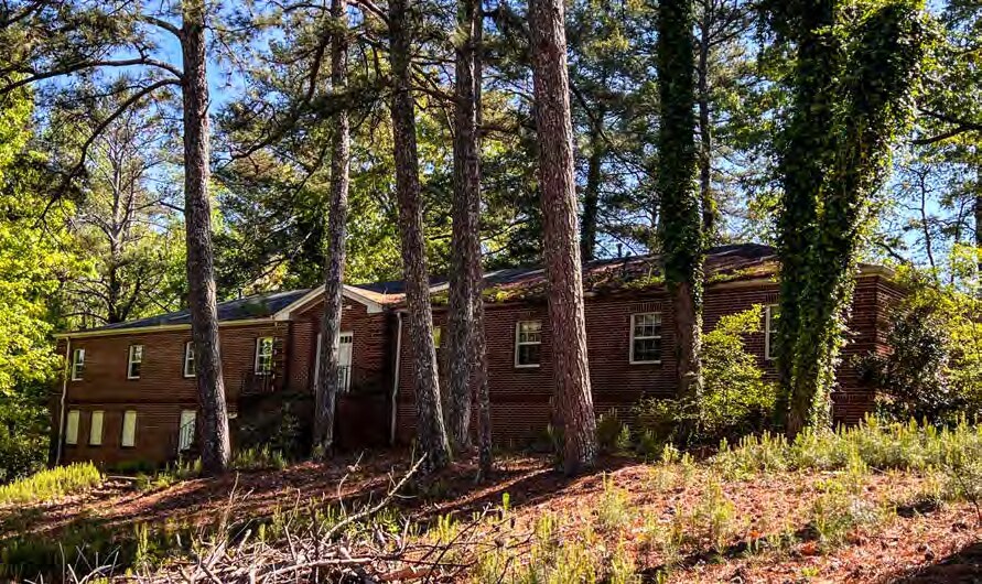 More Photos Of 2605 Ben Hill Rd, East Point Schools For Sale