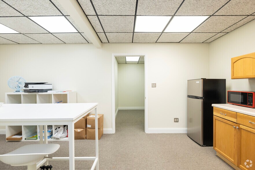 More Photos Of 1207 N Himes Ave, Tampa Loft Creative Space For Lease