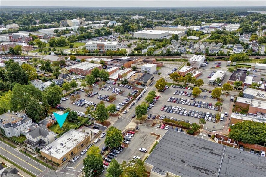 More Photos Of 130 Commerce St, Suffolk Restaurant For Sale