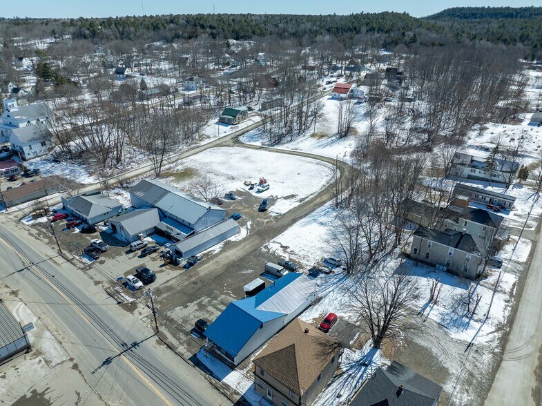 More Photos Of 484 North St, Calais General Retail For Sale