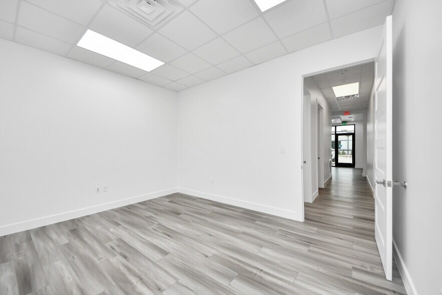 More Photos Of 4807 Sugar Grove Blvd, Stafford Office For Lease