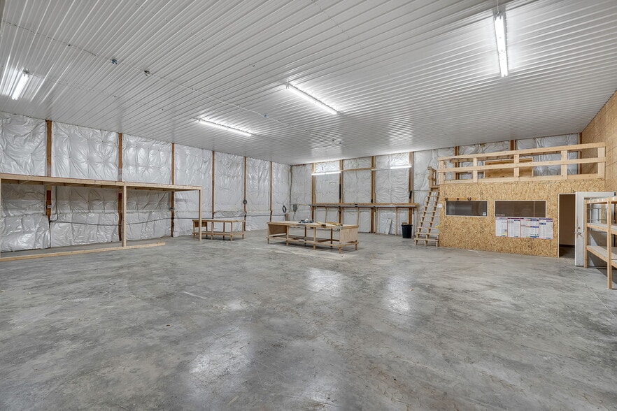 More Photos Of 9992 Main St, Clarence Warehouse For Sale