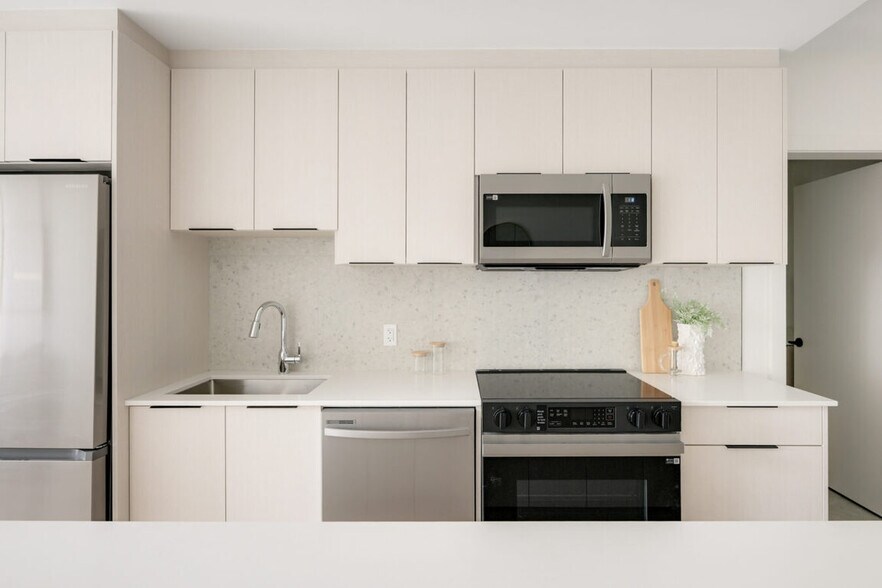 More Photos Of 612 Constance Av, Esquimalt Apartments For Lease