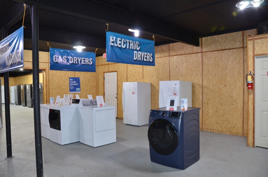 More Photos Of 1207 G Ave NE, Cedar Rapids Industrial For Sale