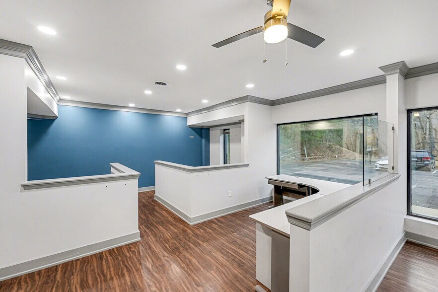 More Photos Of 670 Cambridge St, Fredericksburg Warehouse For Lease