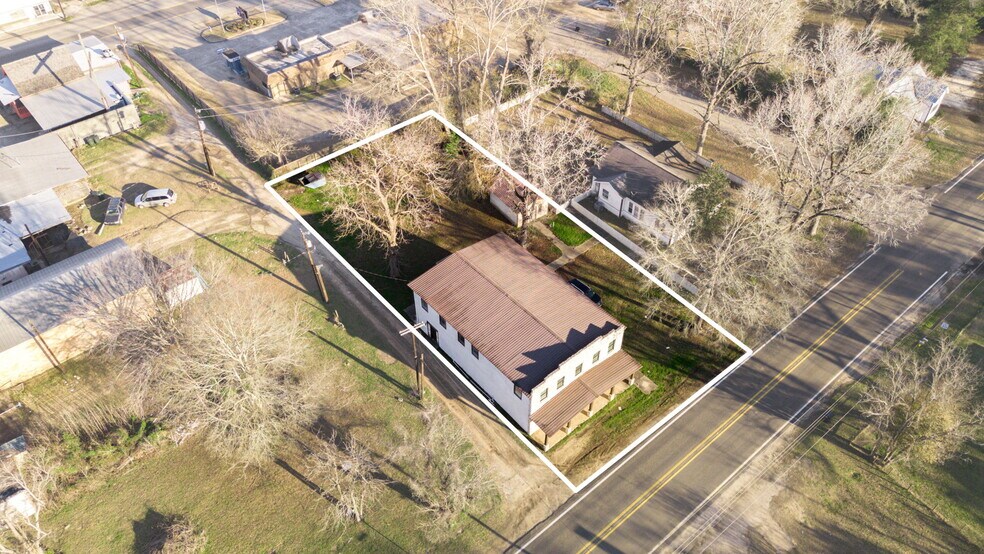 More Photos Of 411 S Kaufman St, Newton Lodge Meeting Hall For Sale