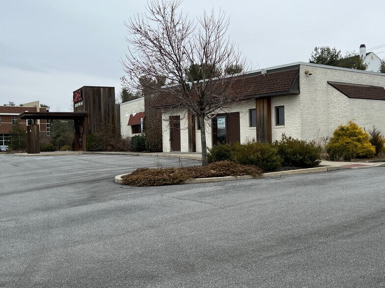 More Photos Of 3750 Hamilton Blvd, Allentown General Retail For Sale