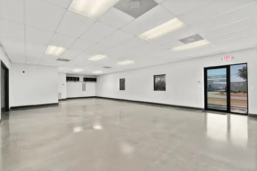 More Photos Of 200 Trademark St, Buda Warehouse For Lease