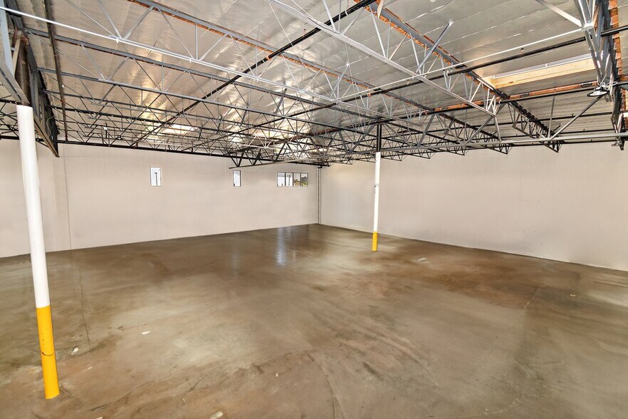 More Photos Of 317 W Tullock St, Rialto Warehouse For Sale