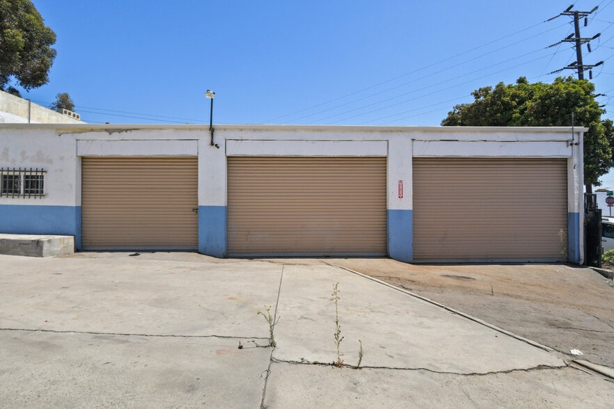 More Photos Of 3814 Acacia St, San Diego Auto Repair For Sale