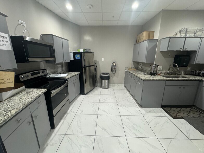 More Photos Of 7200 Rowlett Rd, Rowlett Specialty For Sale