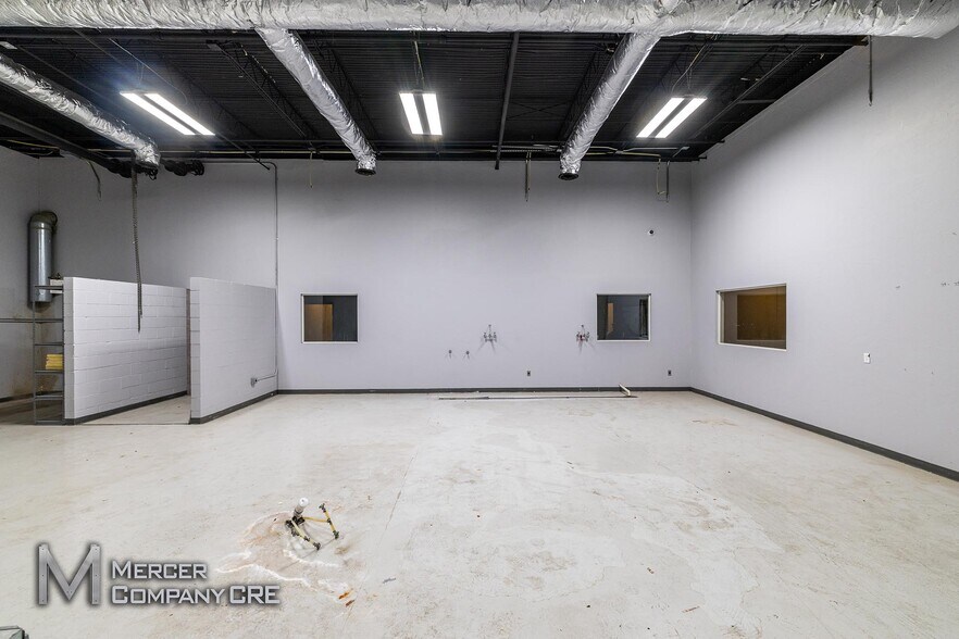 More Photos Of 3300 N Santa Fe Ave, Oklahoma City Warehouse For Sale