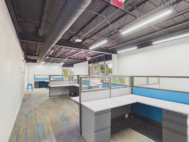 More Photos Of 5021 W Laurel St, Tampa Loft Creative Space For Sale