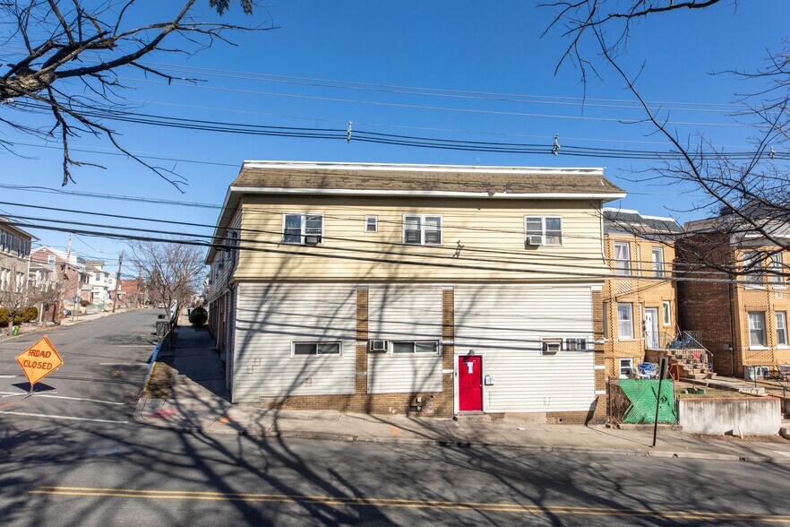 More Photos Of 282 Belleville Ave, Belleville Apartments For Sale