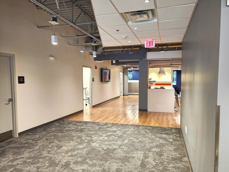 More Photos Of 14750 Sweitzer Ln, Laurel Medical For Sale