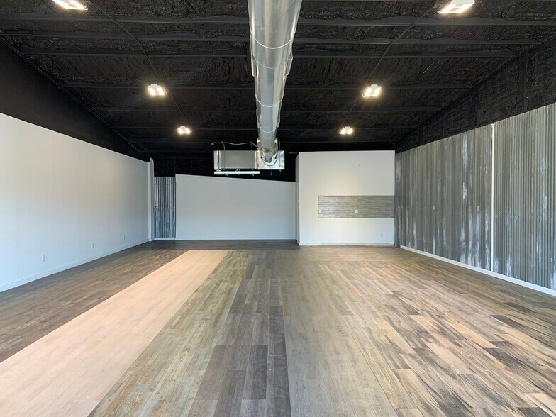More Photos Of 3001 E Highway 199, Springtown Flex For Lease