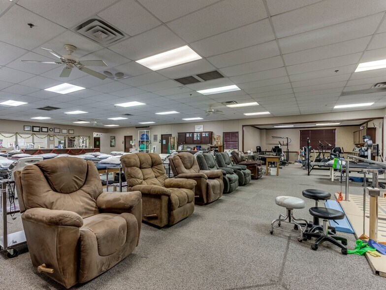 More Photos Of 9309 E Reno Ave, Midwest City Healthcare For Sale