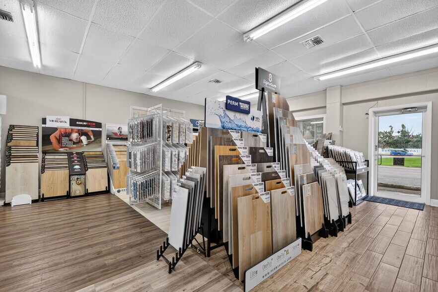 More Photos Of 3319 13th St, Saint Cloud Warehouse For Sale