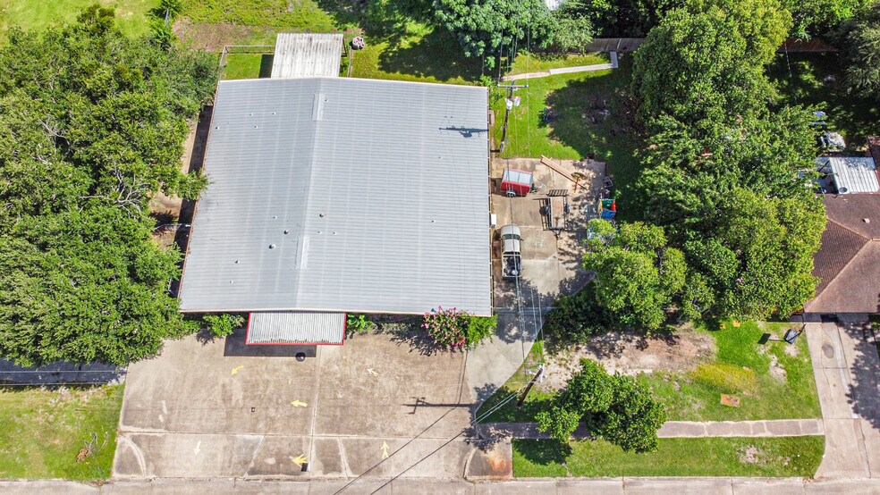 More Photos Of 1407 Blackburn Dr, Pasadena Office For Sale