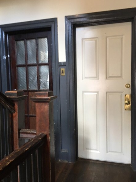 More Photos Of 110-114 E Washington St, Hagerstown Storefront Retail Residential For Lease