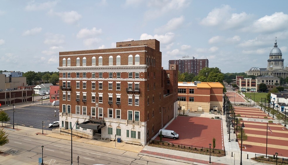 Primary Photo Of 509 S 6th St, Springfield Office For Sale