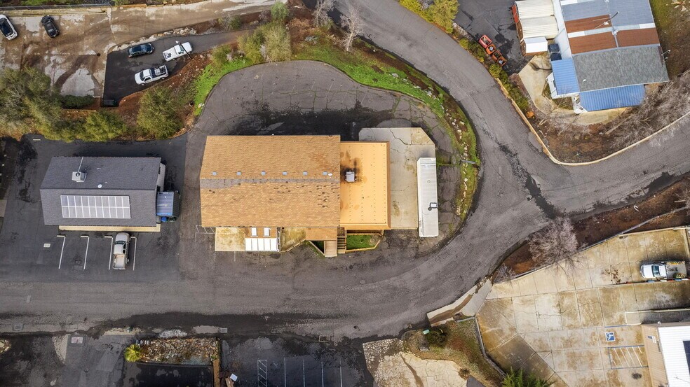 More Photos Of 19478 Village Dr, Sonora Flex For Sale