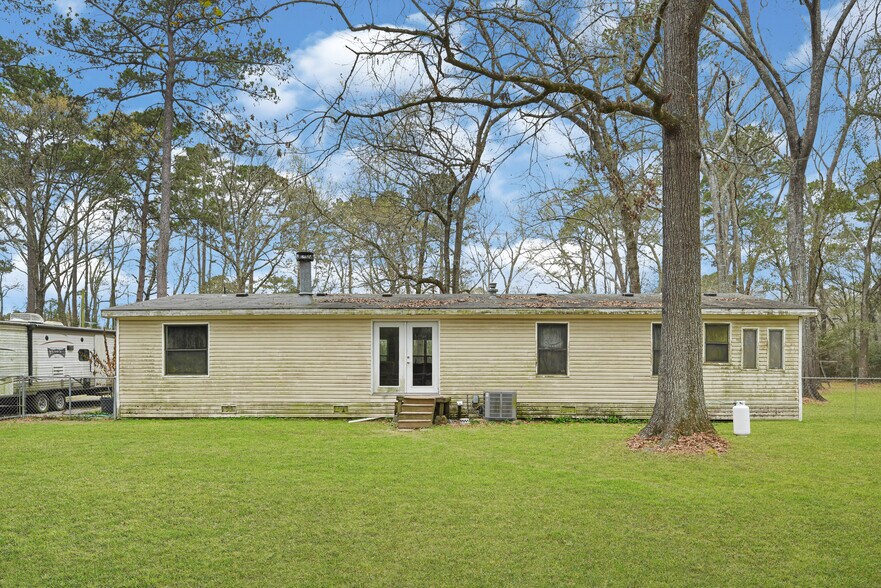 More Photos Of 29510 Huffman Cleveland Rd, Huffman Specialty For Sale