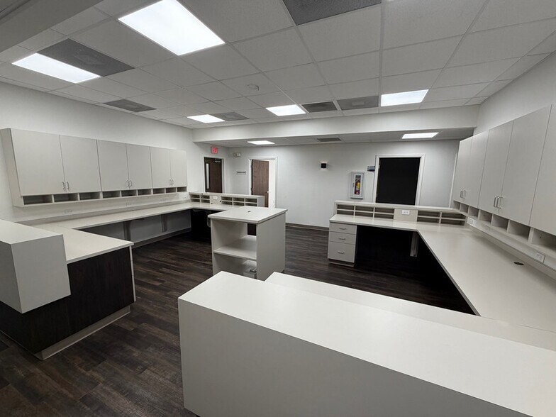 More Photos Of 200 Medical Care Way, Dothan Medical For Lease