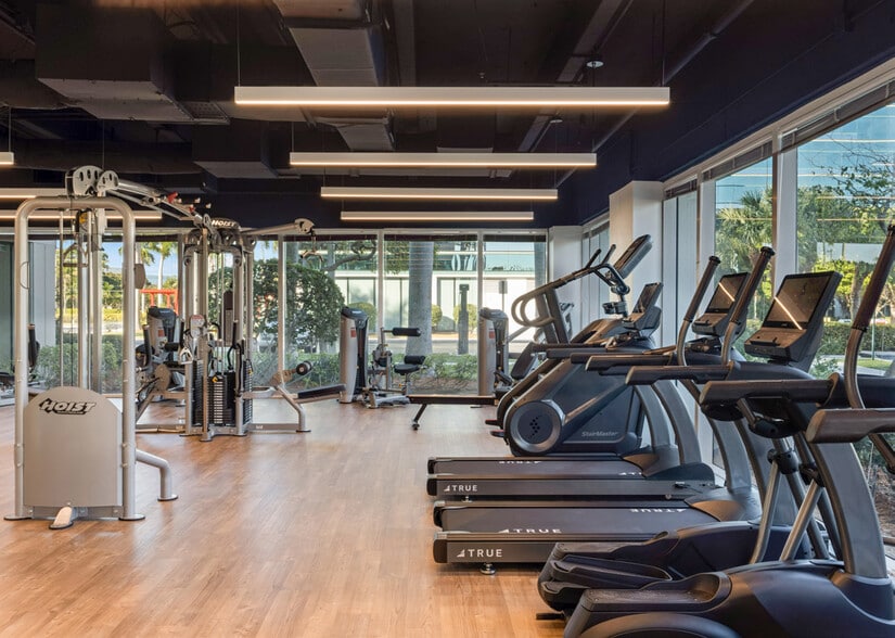 More Photos Of 500 W Cypress Creek Rd, Fort Lauderdale Unknown For Lease