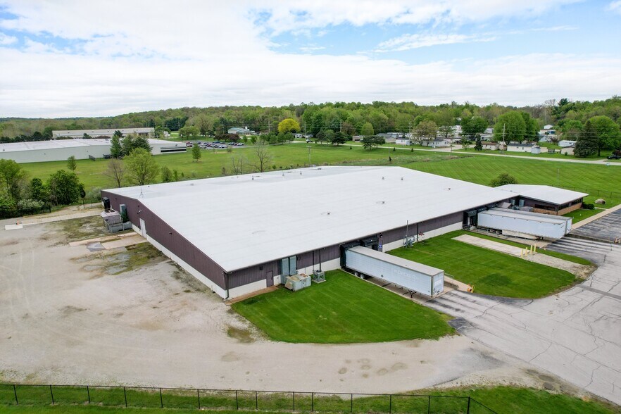 More Photos Of 2051 Riverfork Dr, Huntington Manufacturing For Sale